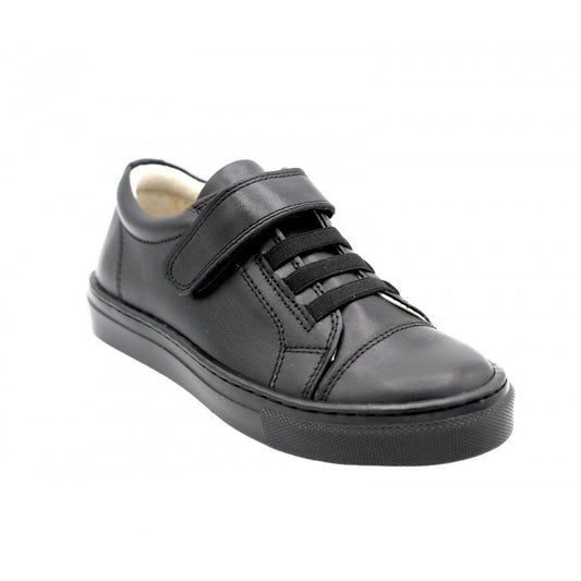 Petasil Ryan 4 - Black Leather
